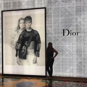 Meet your Posher, Veronica